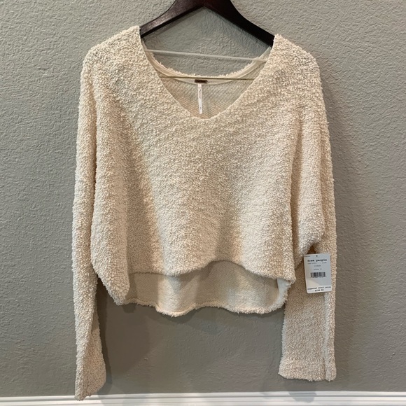 Free People Sweaters - SEASON SALE! NWT FREE PEOPLE Cropped Sweater ✨